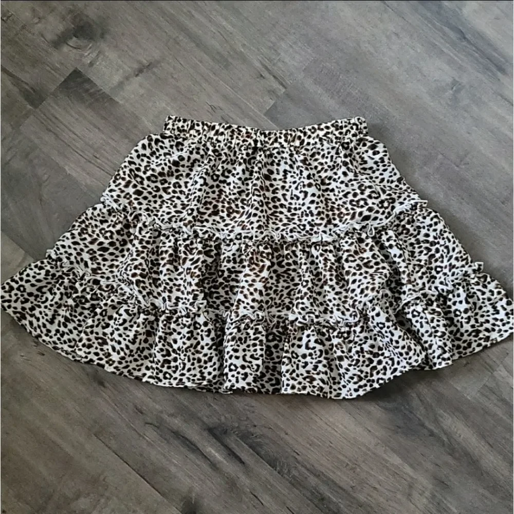 Ruffled Leopard Print Mini Skater Skirt - Picture 8 of 8
